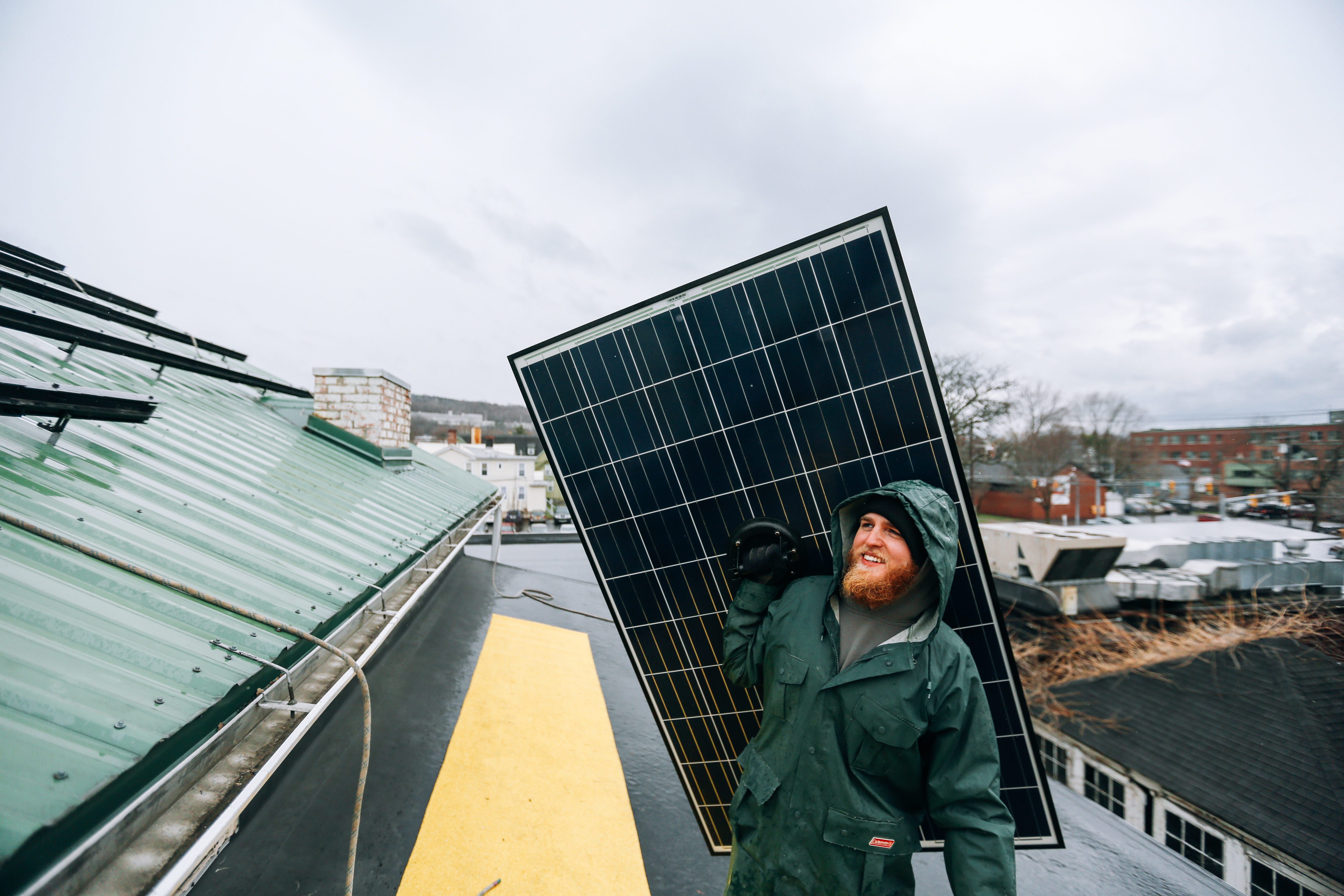 صيانة وتنظيف الألواح